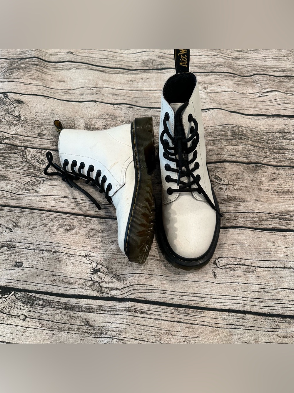 Dr. Martens White Leather Lace-Up Luana Combat Boots Size 37 (6.5)